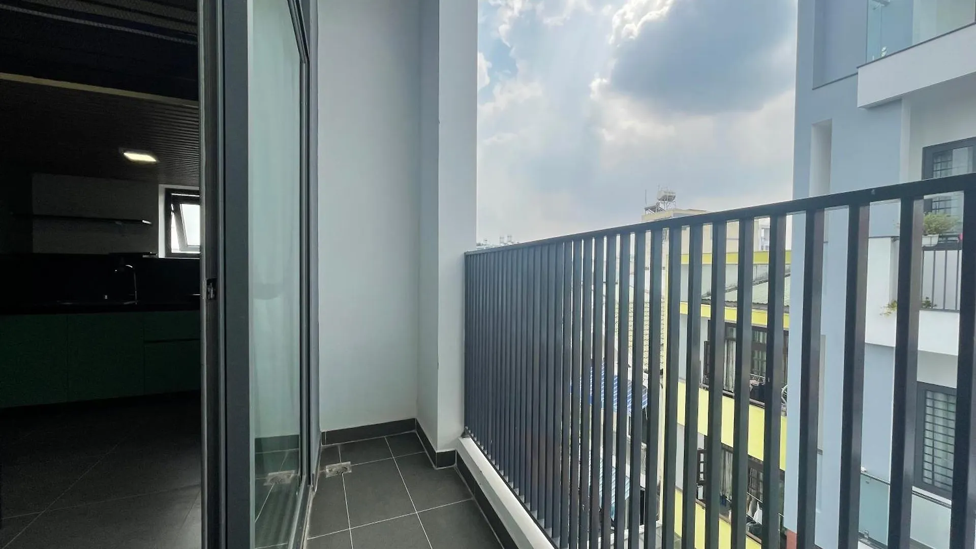 Art House With Balcony By Nha Tui Share Apartment Ho Chi Minh City 0*,  Vietnam